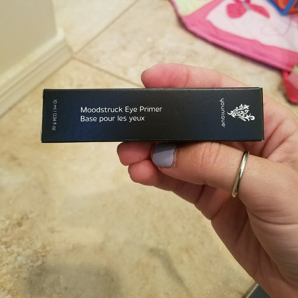 Younique Eye Primer